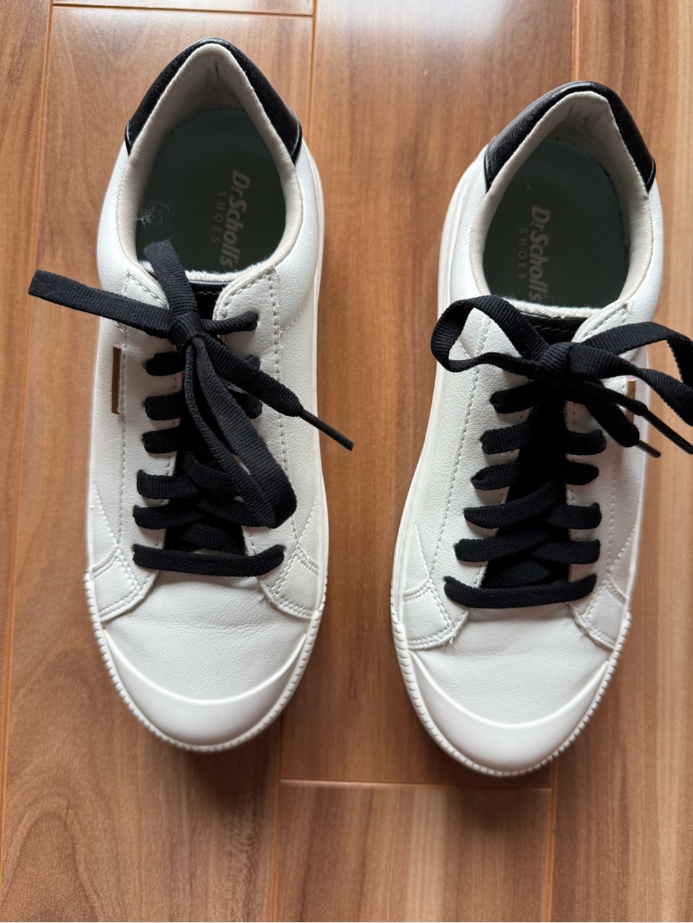 Dr. Scholl's Time Off Max Sneakers - size 6.5